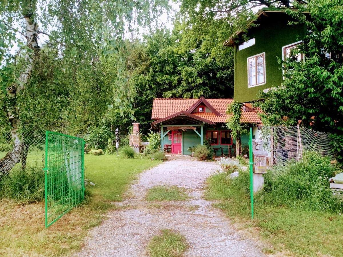 格罗素普捷童话木屋别墅 外观 照片
