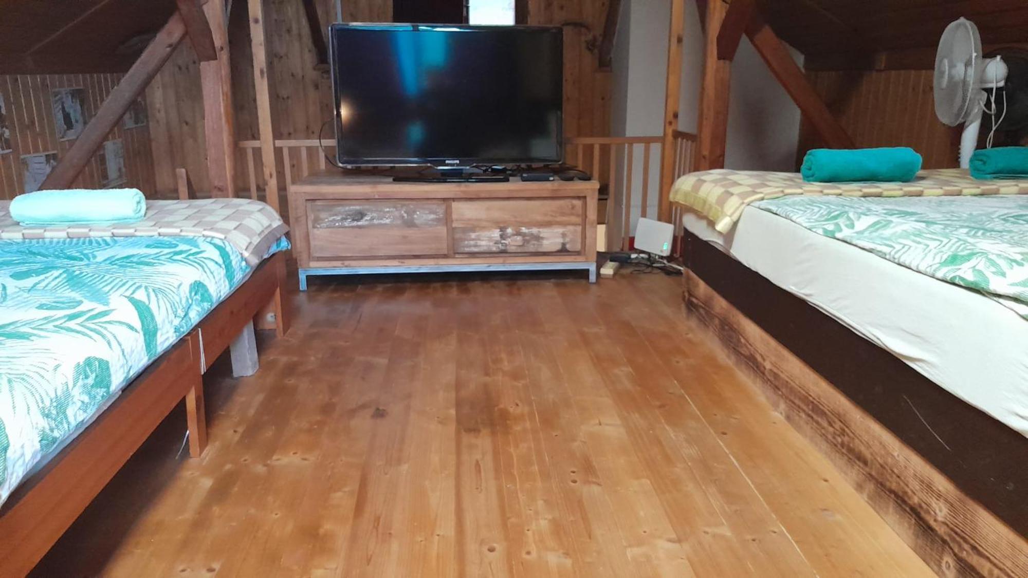 童话木屋 格罗素普捷 外观 照片